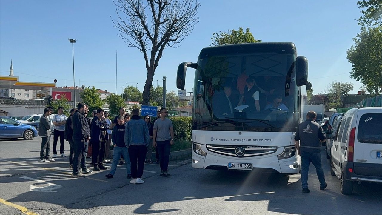 Beylikdüzü'nde Metrobüs Kazası: Ebru Heper'in Cenazesi Memleketine Uğurlandı