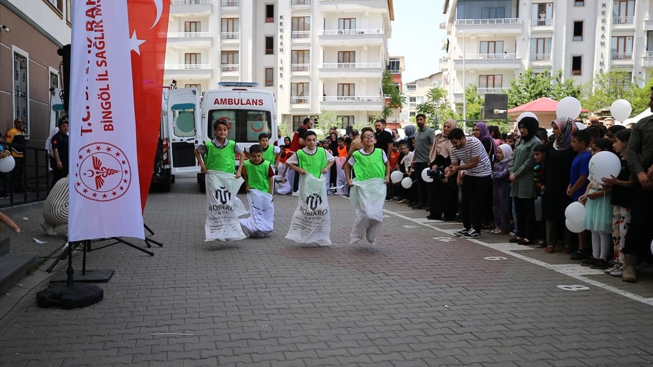 Bingöl'de Sağlıklı Gelecek İçin Etkinlik Düzenlendi