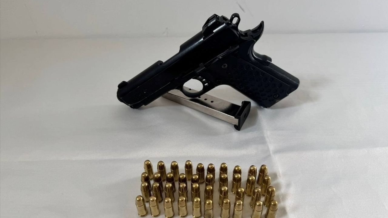 Bingöl'de Silah Operasyonu: Uzun Namlulu Silah ve Tabanca Ele Geçirildi