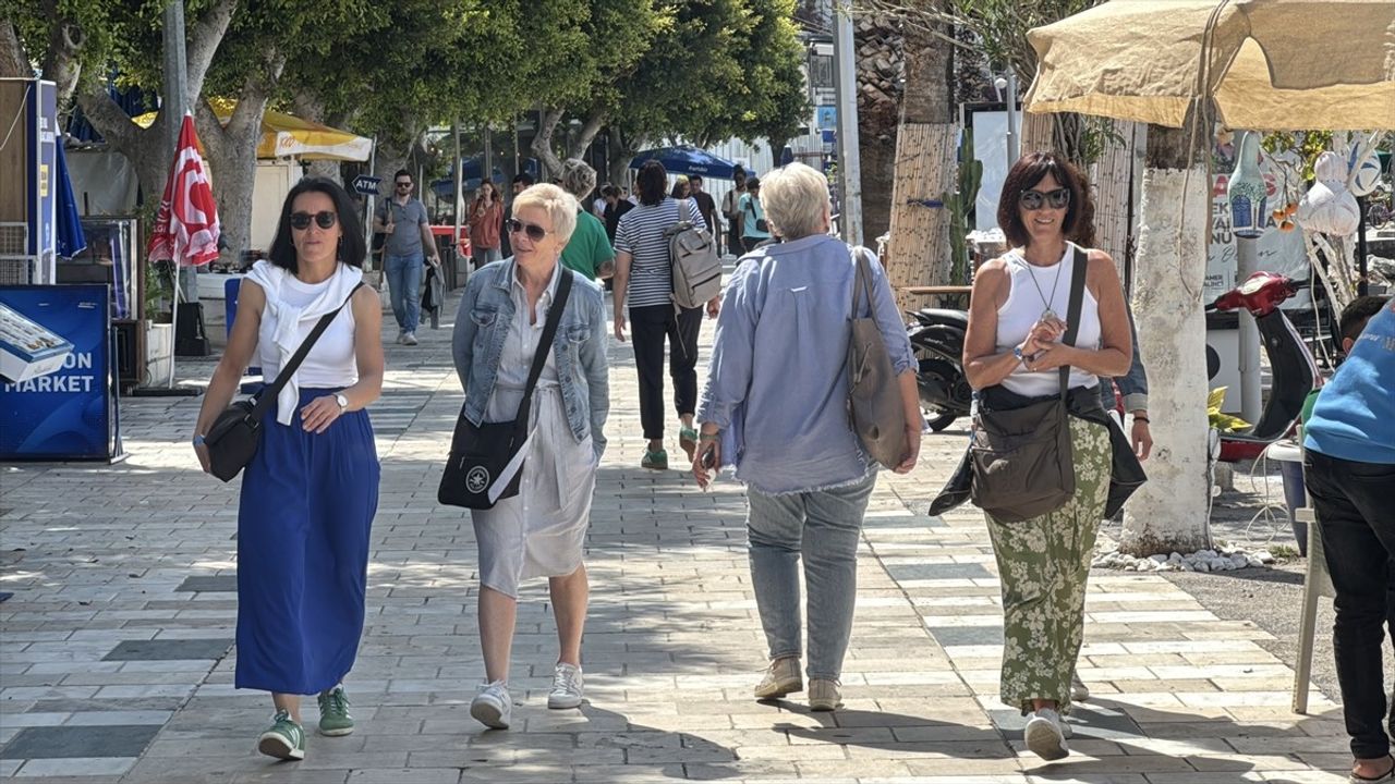Bodrum'a 'Explora I' İsimli Dev Kruvaziyerle 590 Yolcu Geldi