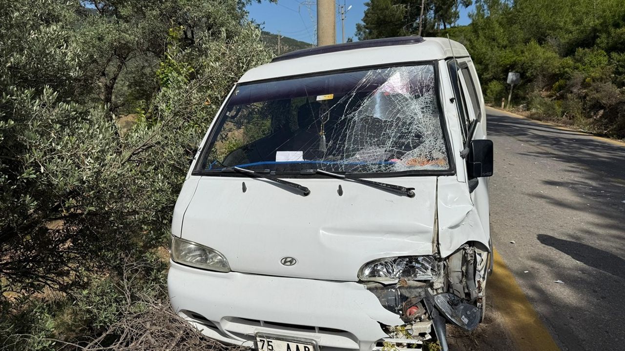 Bodrum'da Trafik Kazası: 1 Ölü, 1 Yaralı