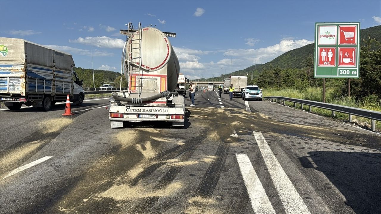 Bolu'da Tır Kazası Ulaşımı Aksattı