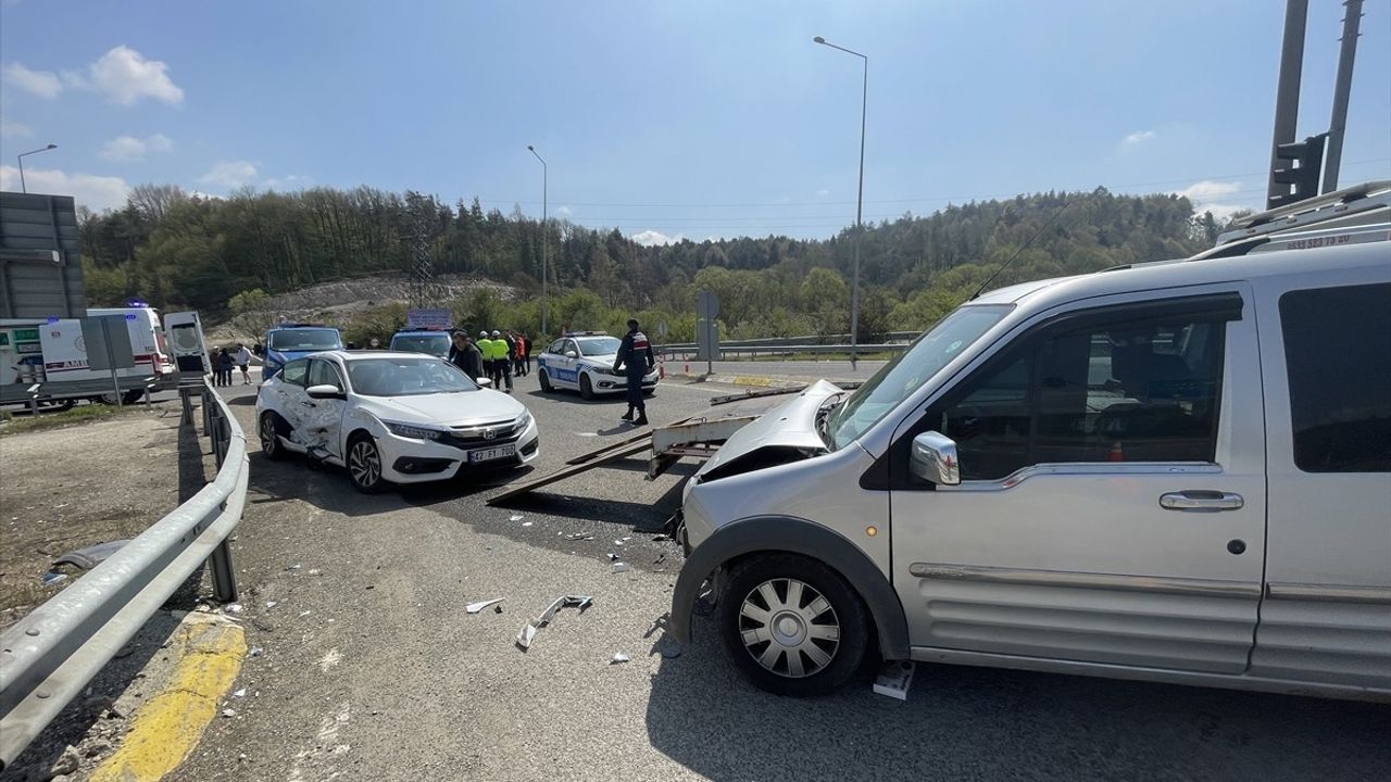 Bolu'da Trafik Kazası: 9 Yaralı