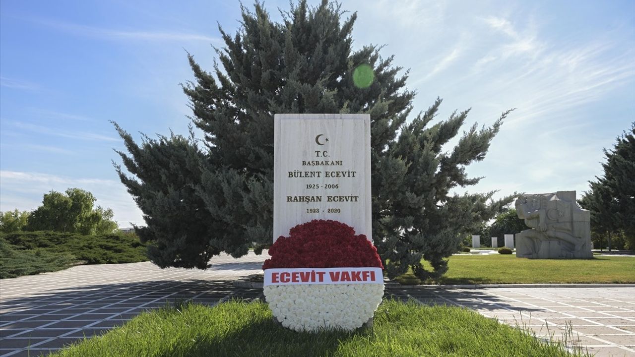 Bülent Ecevit'in 100. Doğum Yılı Anması