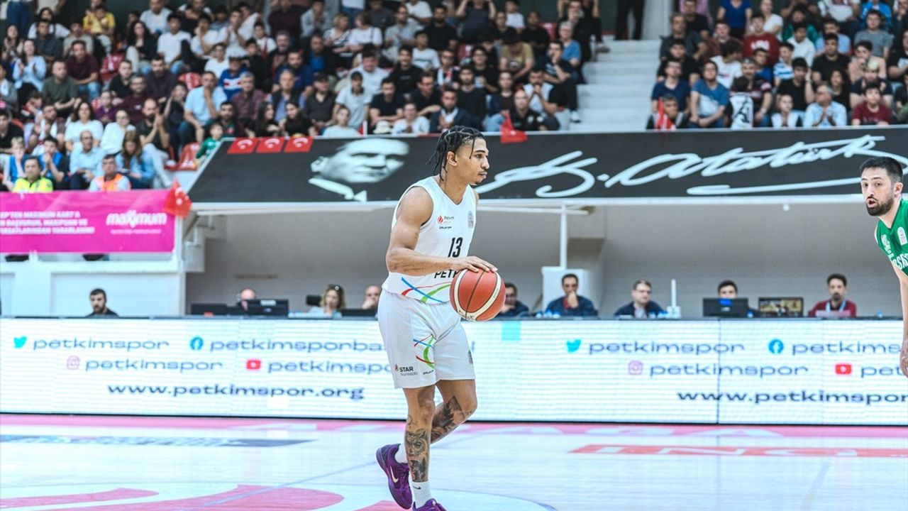 Bursaspor Yörsan, Aliağa Petkimspor'u Mağlup Etti