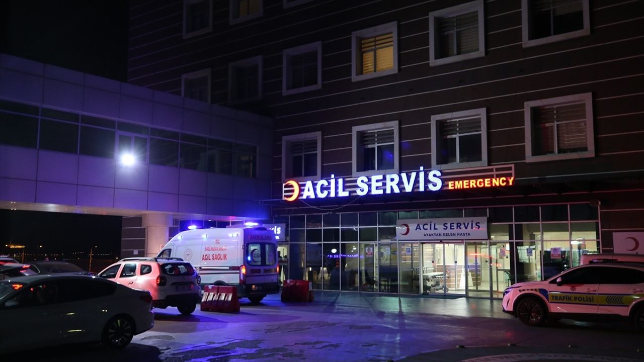 Çanakkale'de Kazaya Neden Olan Şüpheli Araç Tutuklandı