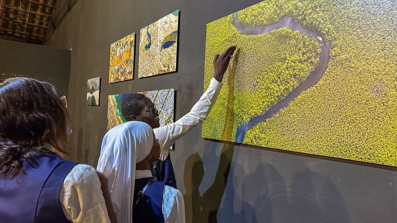 Cem Özdel, Batı Afrika'nın İlk Fotoğraf Müzesinde Sergi Açtı