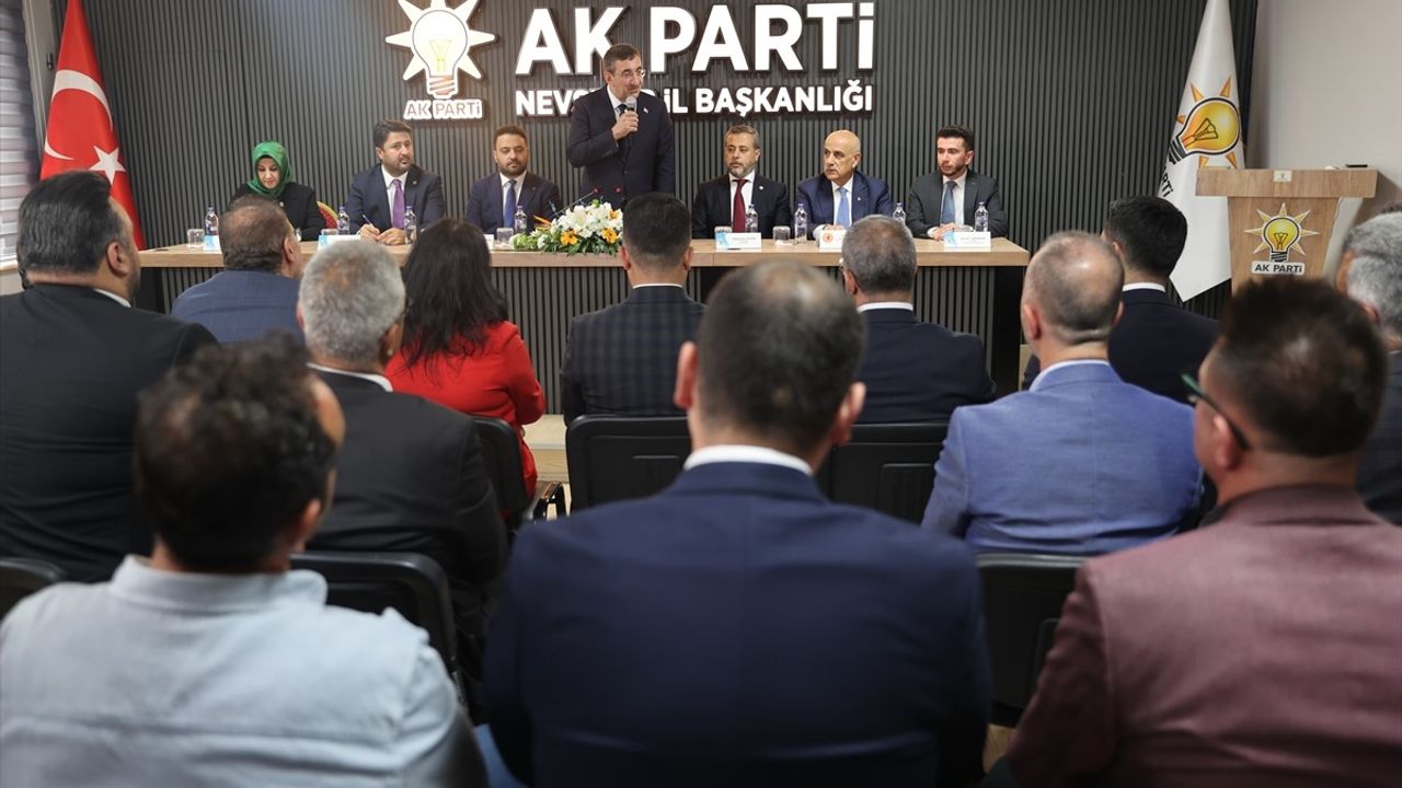 Cevdet Yılmaz, Nevşehir'de AK Parti ve Cumhur İttifakı'nın Önemi Üzerine Konuştu