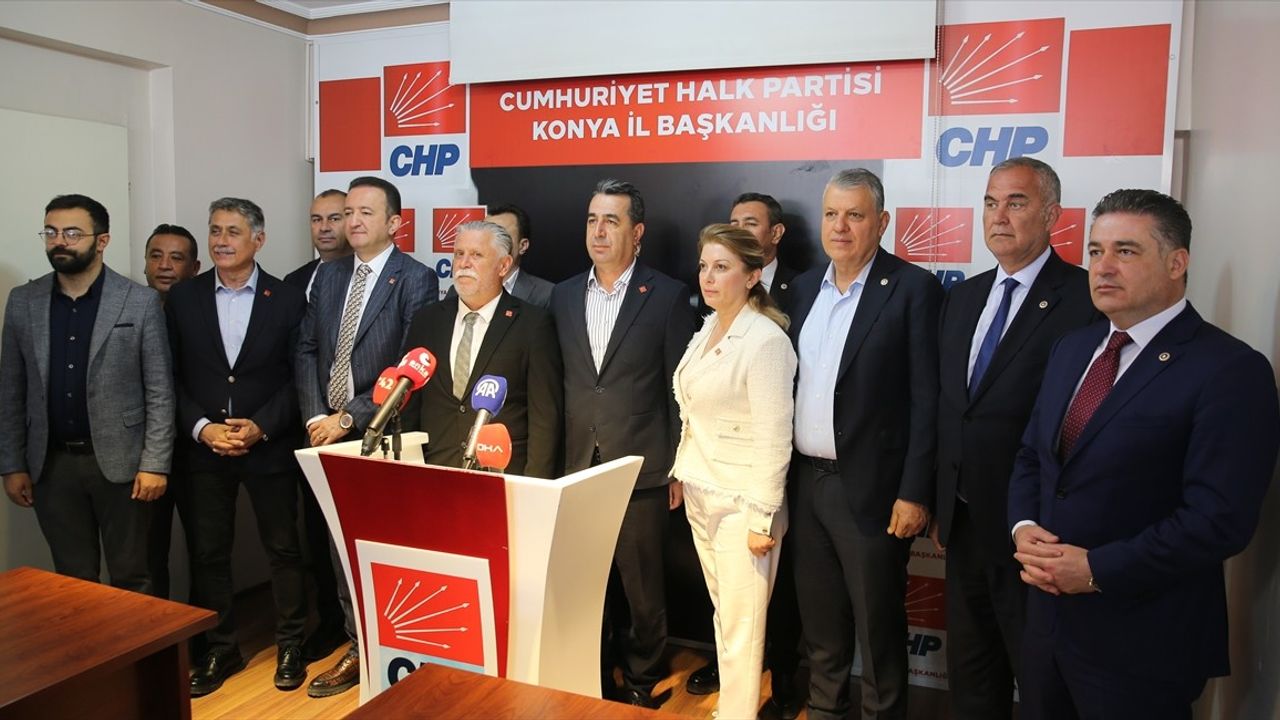 CHP Genel Başkan Yardımcısı Erhan Adem'den Basın Toplantısı