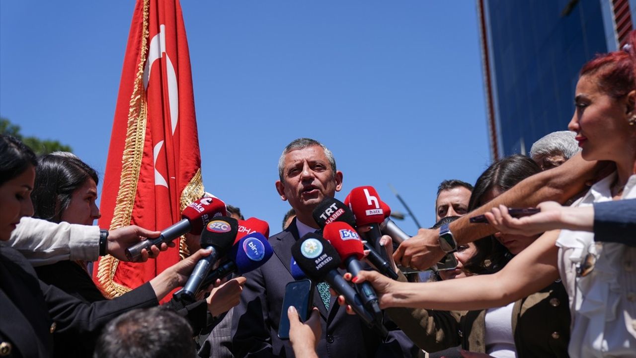CHP Genel Başkanı Özgür Özel'den Barış Vurgusu