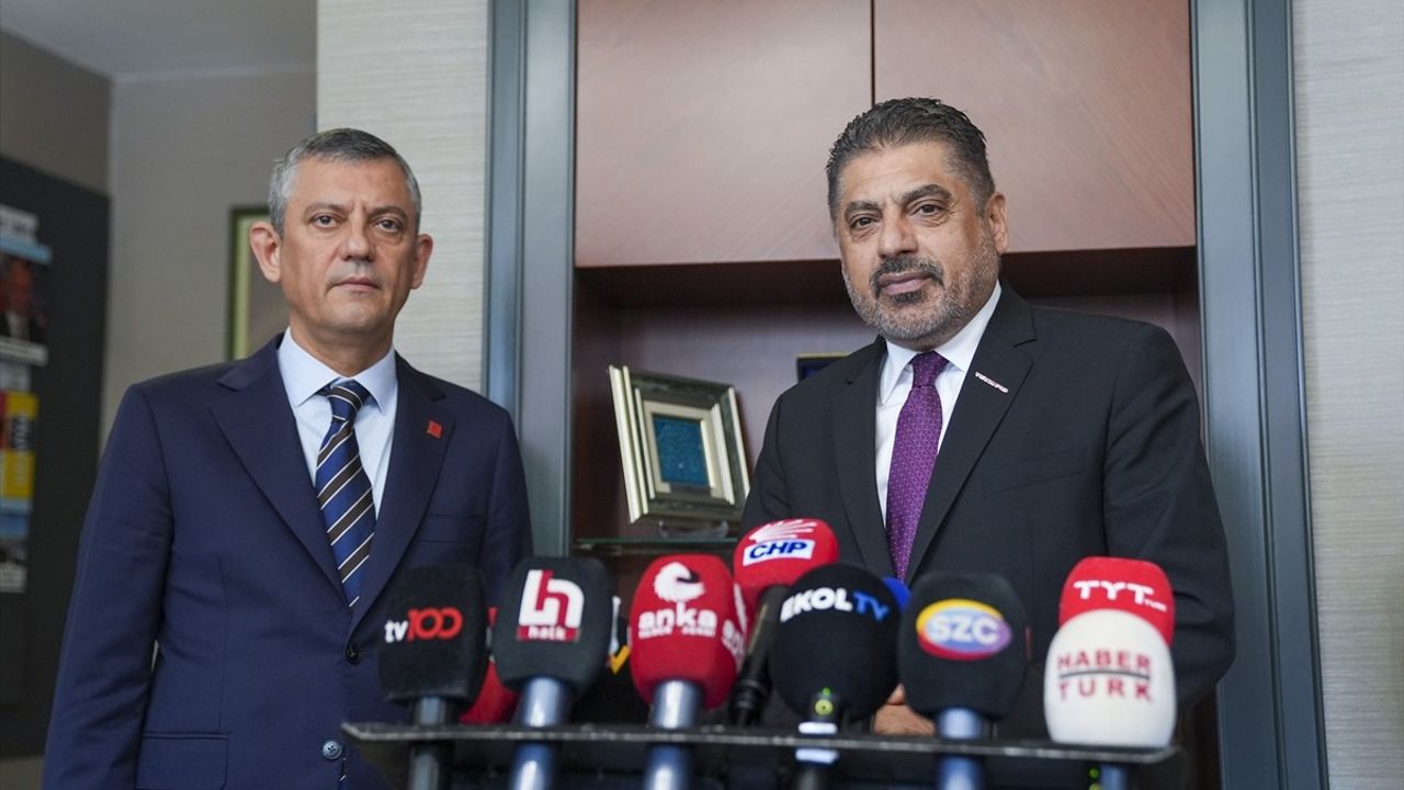 CHP Genel Başkanı Özgür Özel, İş Dünyası Kuruluşlarını Ziyaret Etti