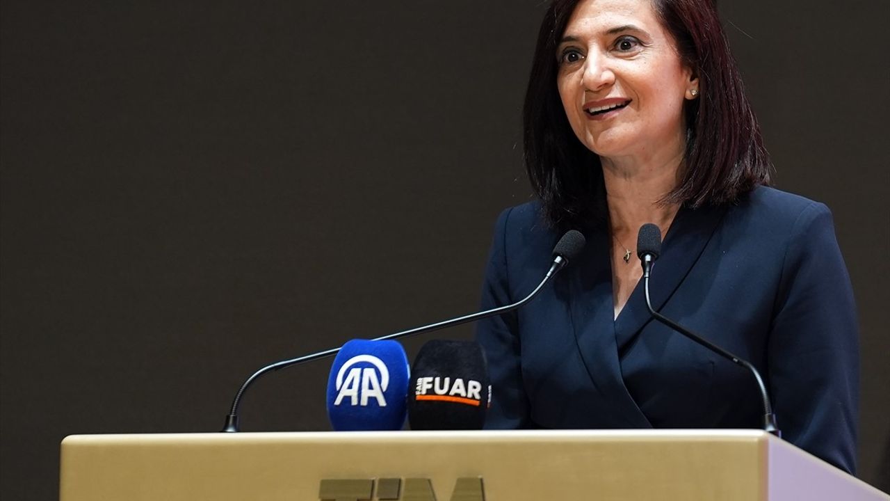 Çimento ve Cam Sektörlerinde İhracat Başarısı Ödüllendirildi