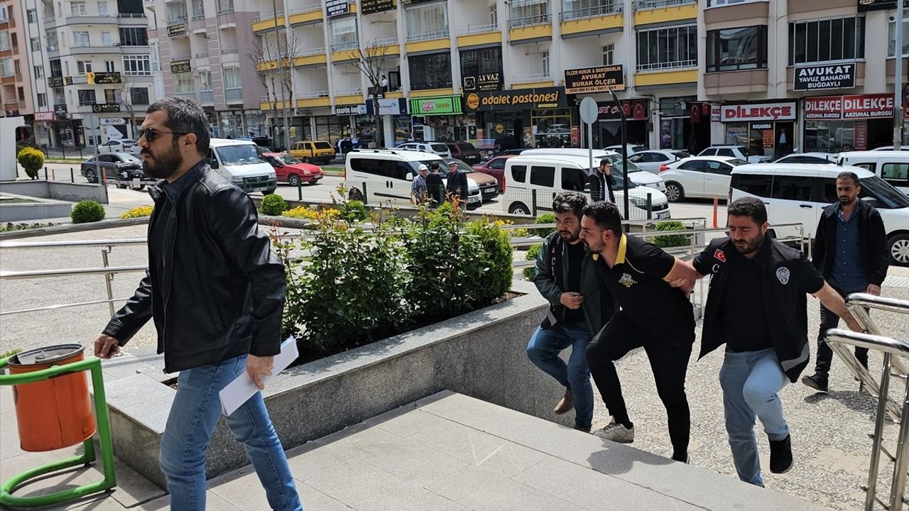 Çorum'da Silahlı Saldırı: İki Kardeş Tutuklandı