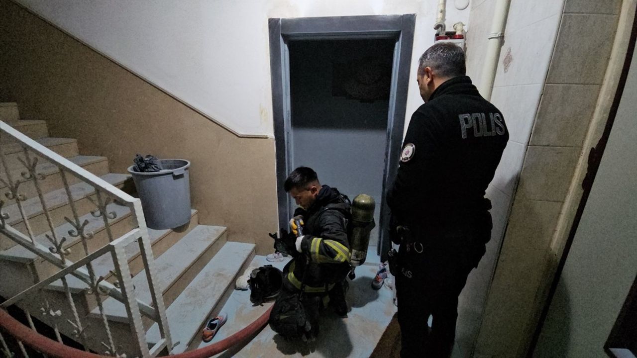 Çorum'da Yangın: 6 Kişi Dumandan Etkilendi