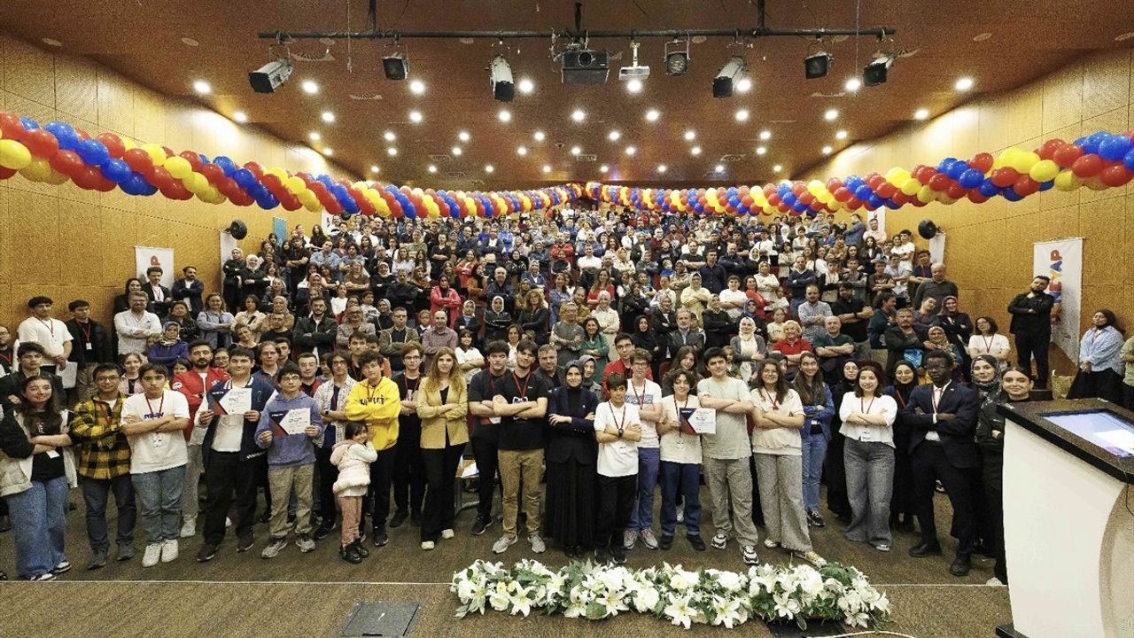 DENEYAP Final Sergisi 2023: Geleceğin Teknoloji Yıldızları Buluştu
