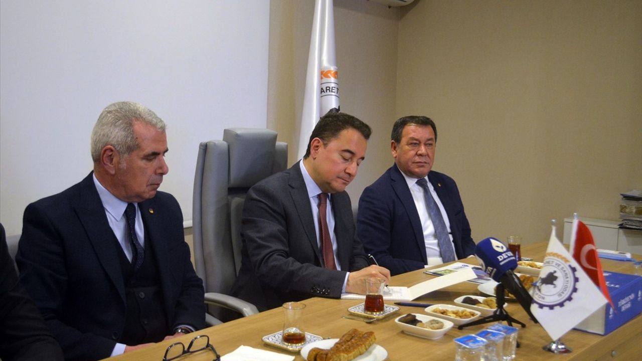 DEVA Partisi Genel Başkanı Ali Babacan Amasya'da