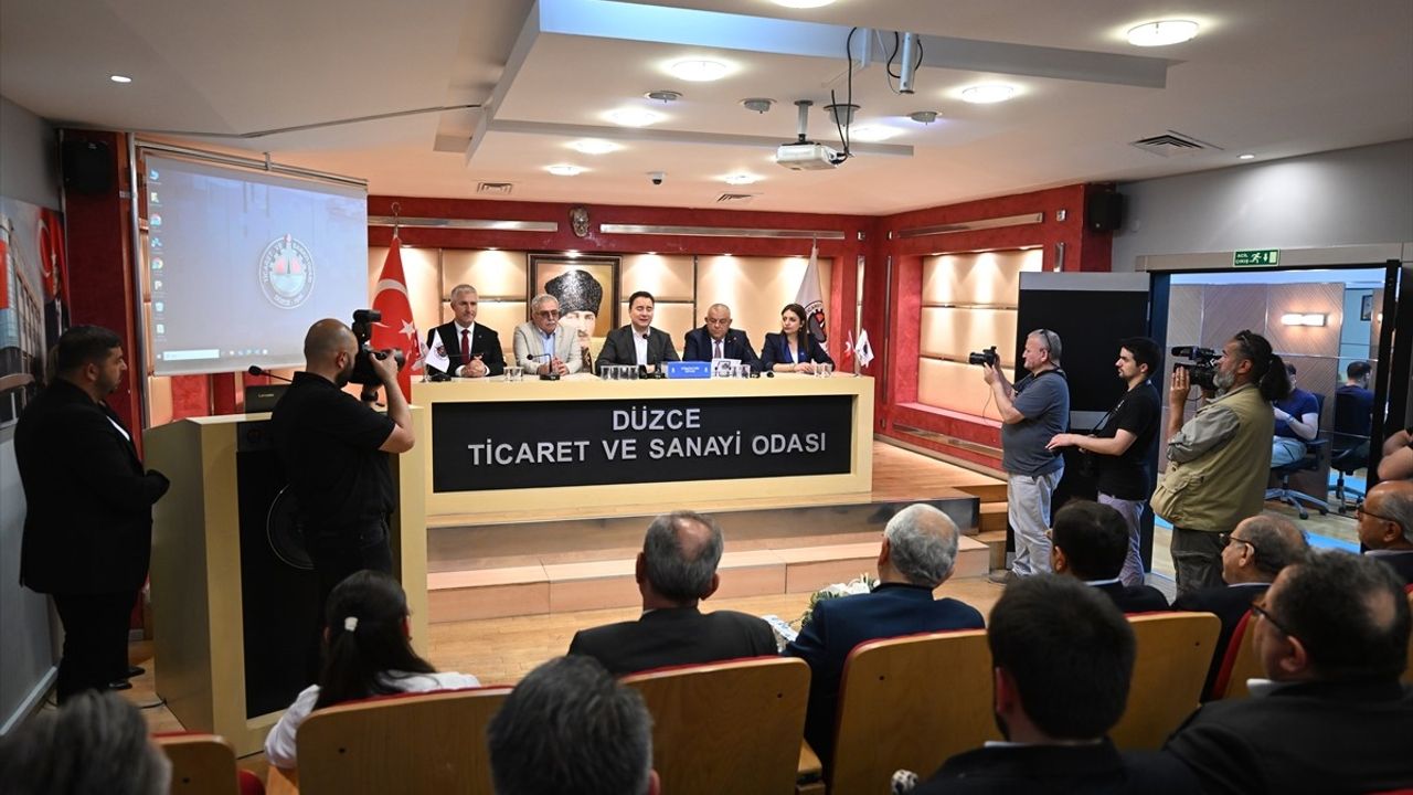 DEVA Partisi Genel Başkanı Ali Babacan Düzce'de Temaslarda Bulundu