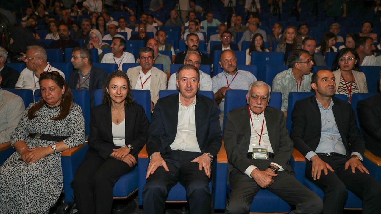 Diyarbakır'da Barış ve Diyalog Vurgusu