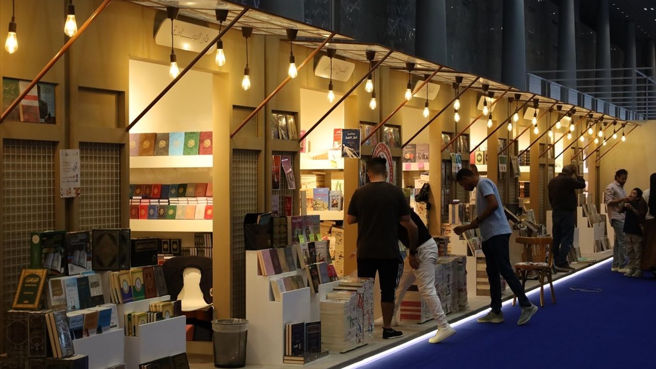 Doha Uluslararası Kitap Fuarı'nda Halep Çarşısı Yoğun İlgi Görüyor