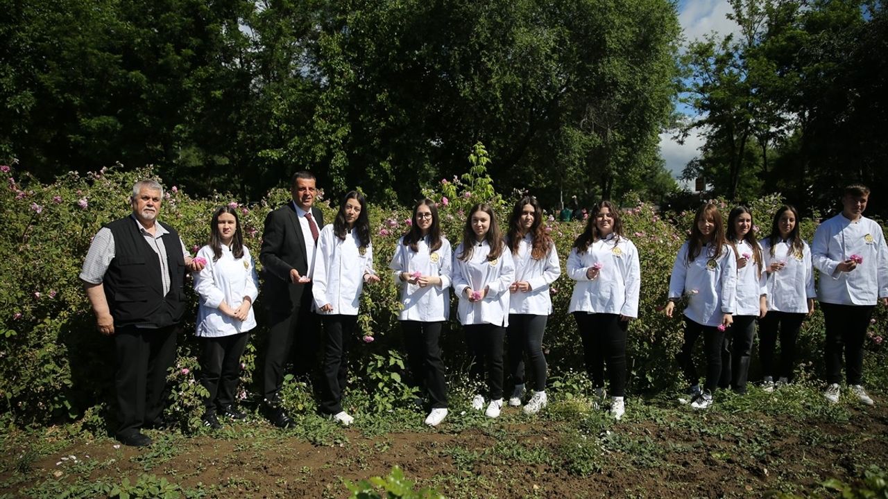 Edirne'de Türk Mutfağı Haftası Kapsamında Gül Reçeli Hazırlanacak