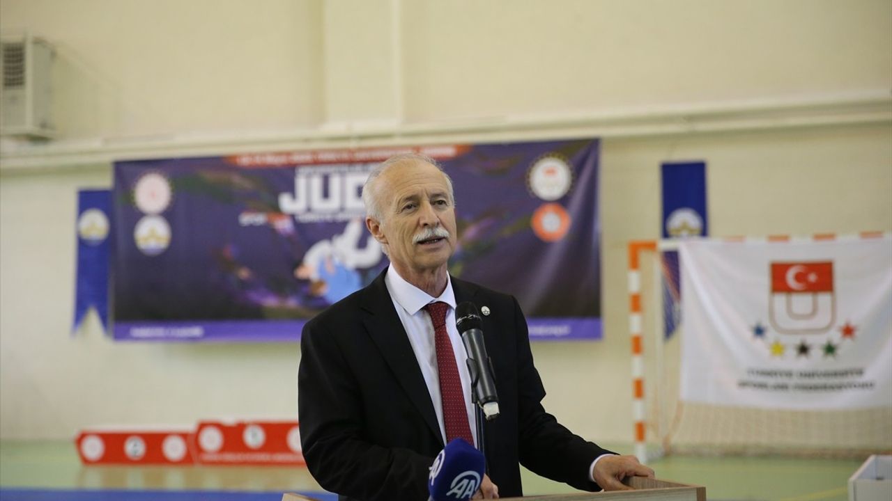 Edirne'de Üniversite Sporları Türkiye Judo Şampiyonası Başladı