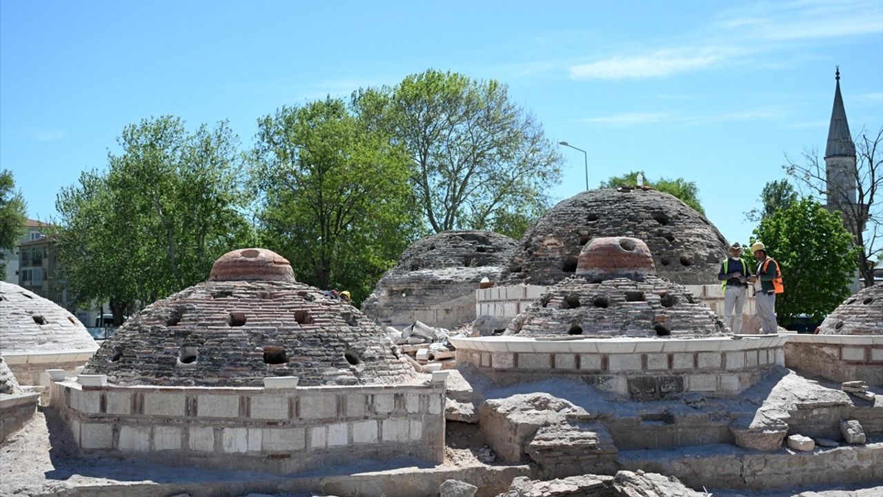 Edirne'deki Gazi Mihal Hamamı Restorasyonu Devam Ediyor