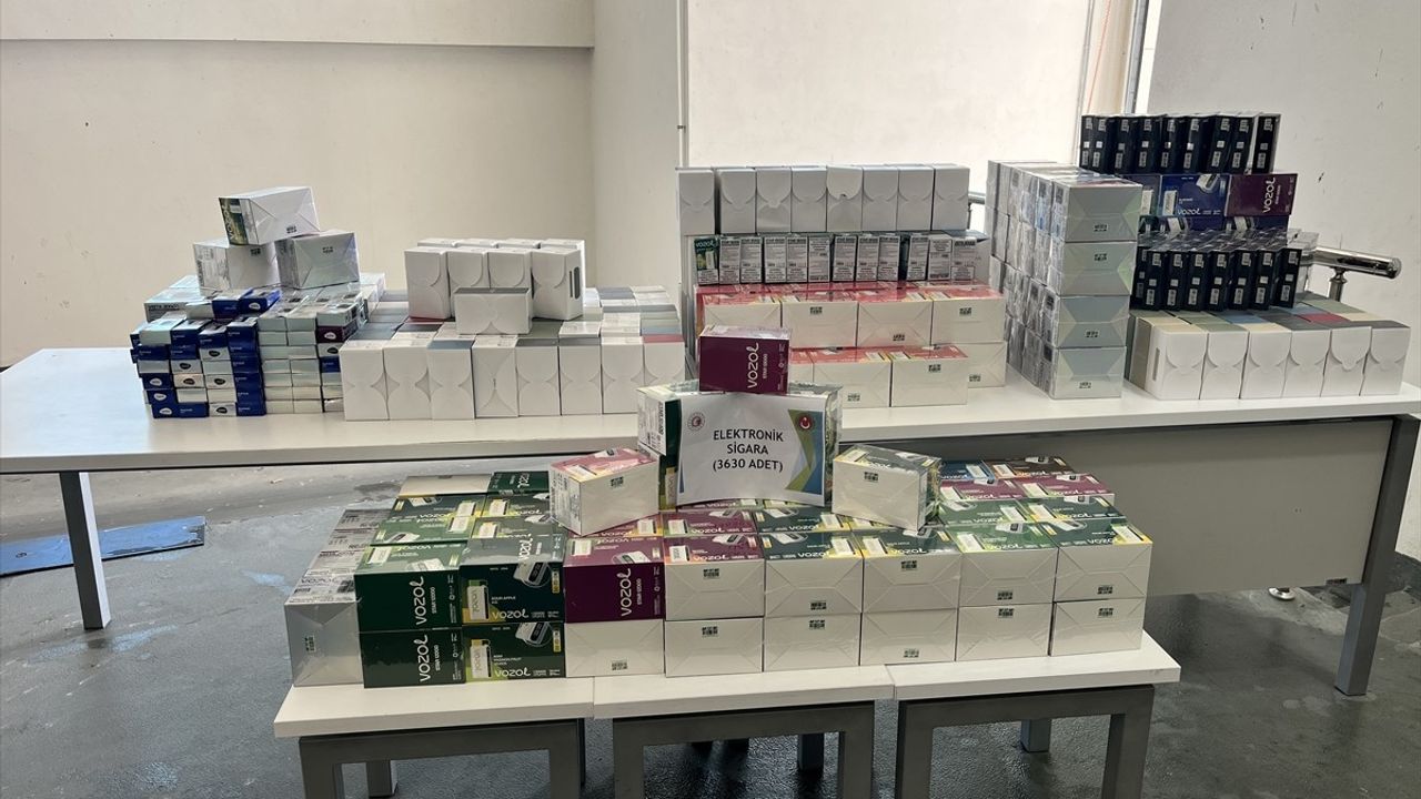 Edirne İpsala Sınır Kapısı'ndaki Uyuşturucu ve Kaçak Eşya Operasyonları