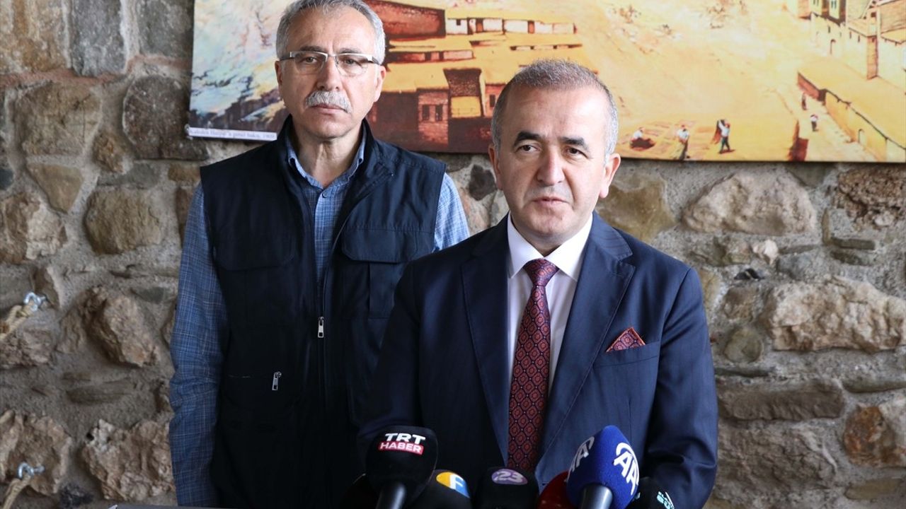 Elazığ'da Harput Kalesi'nde Arkeolojik Kazı Sezonu Açıldı