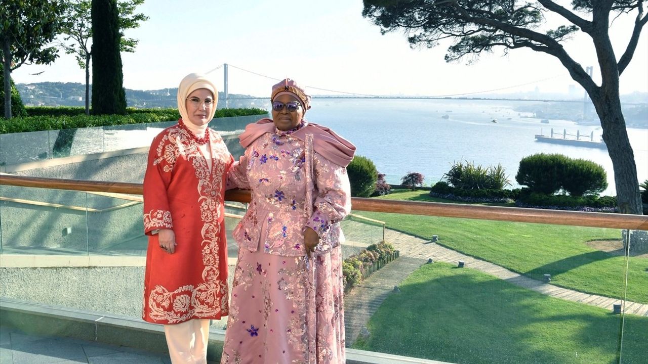 Emine Erdoğan, Esvatini Ana Kraliçesi ile Görüştü