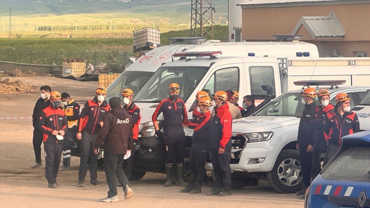 Erzurum'da Asfalt Üretim Tesisi Patlaması: 1 Ölü, 1 Yaralı