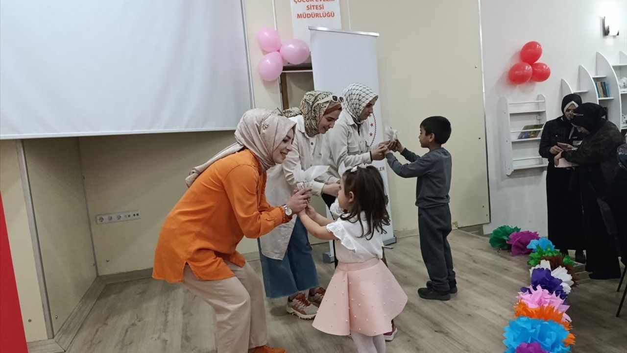 Erzurum'da Koruma Altındaki Çocukların Anneler Günü Kutlaması