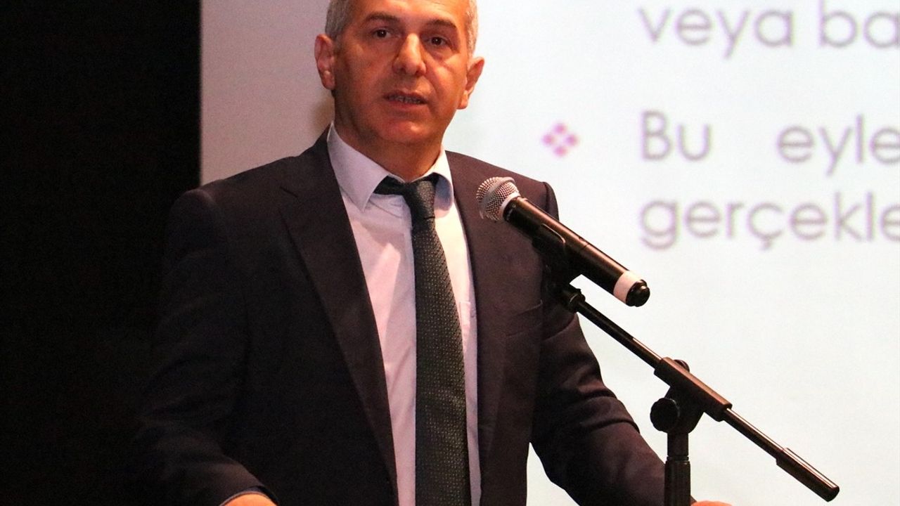 Erzurum'da Psikoloji Zirvesi Çocuk Hakları Üzerine Konuştu