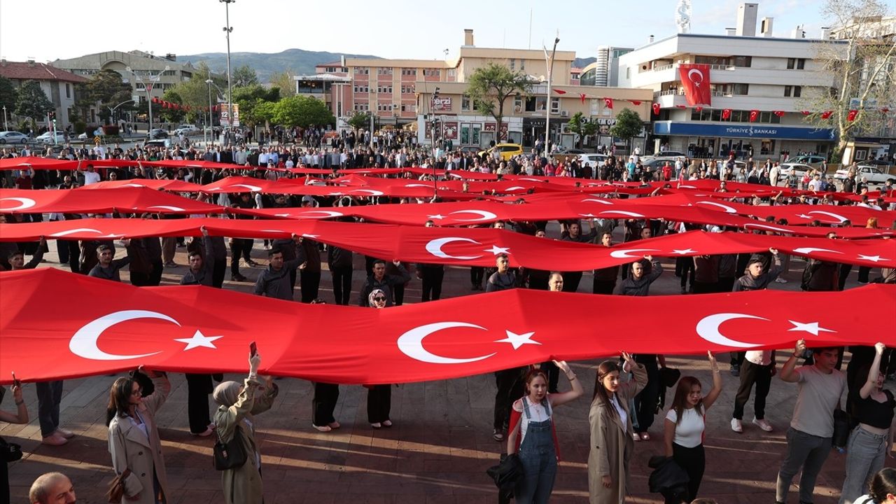 Erzurum ve Erzincan'da 19 Mayıs Kutlamaları