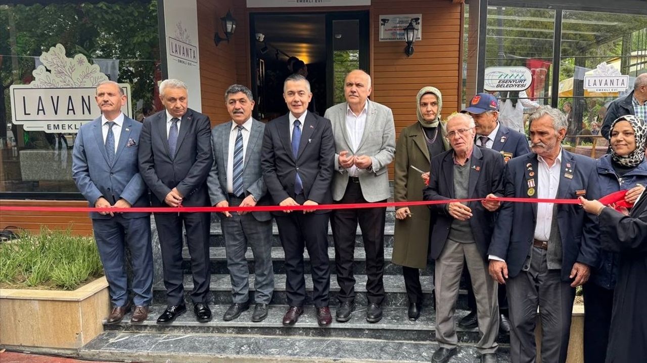 Esenyurt'ta Lavanta Emekli Evi Açılışı Gerçekleşti