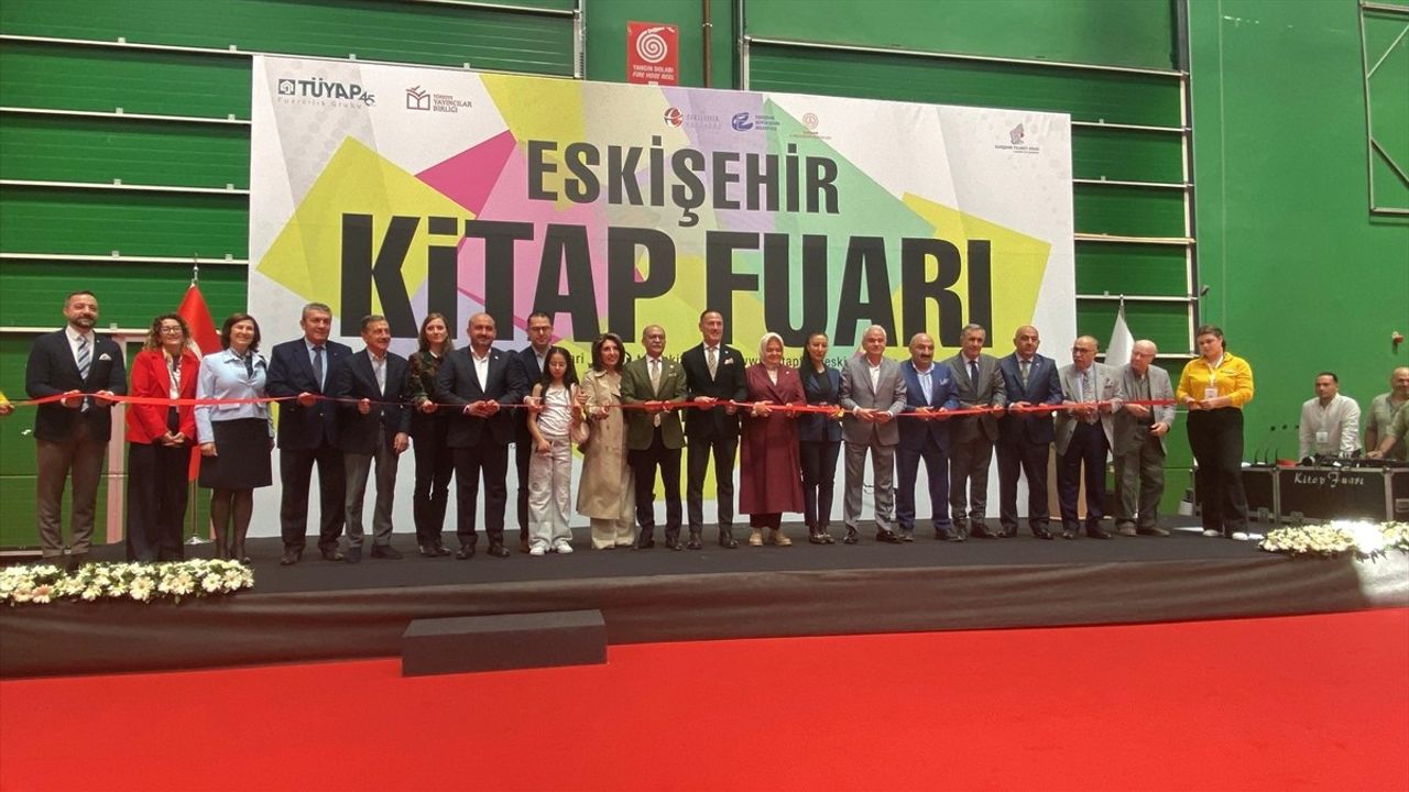 Eskişehir'de 4. Kitap Fuarı Açıldı