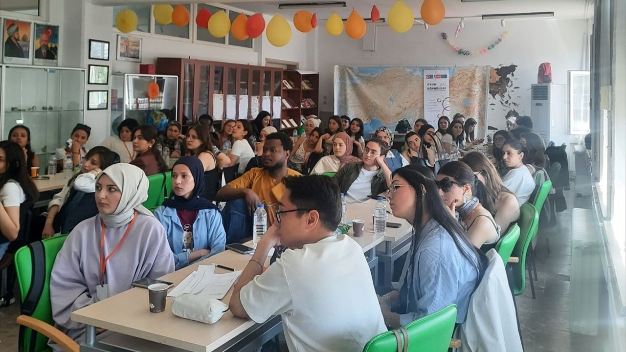 Eskişehir'de Farklı Kültürlerin Bir Araya Geldiği Etkinlik