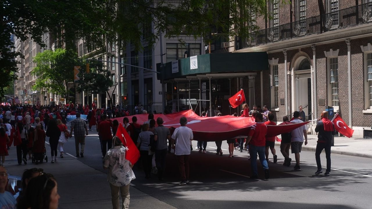 Fahrettin Altun'un Türk Günü Yürüyüşü Mesajı