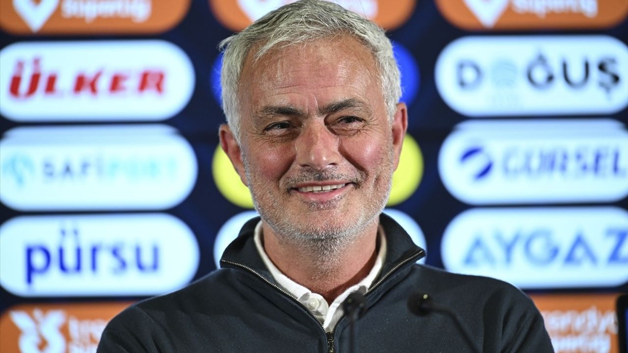 Fenerbahçe'nin Sezon Sonu Analizi: Mourinho'nun Açıklamaları