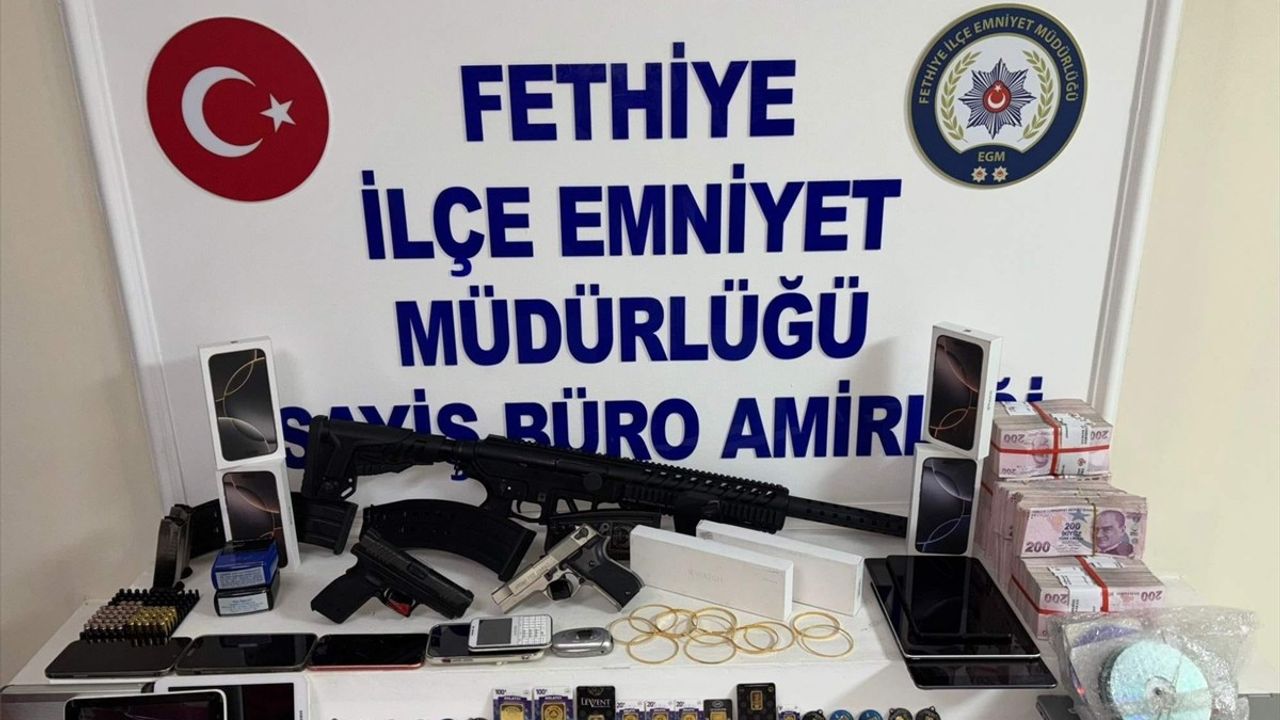 Fethiye'de Dolandırıcılıkla Aranan Şüpheli Yakalandı
