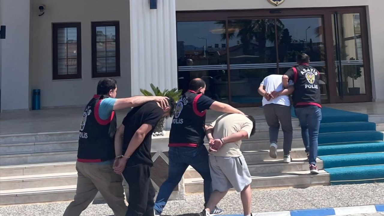 Fethiye'de Kadına Şiddet Anı Güvenlik Kamerasında Kaydedildi
