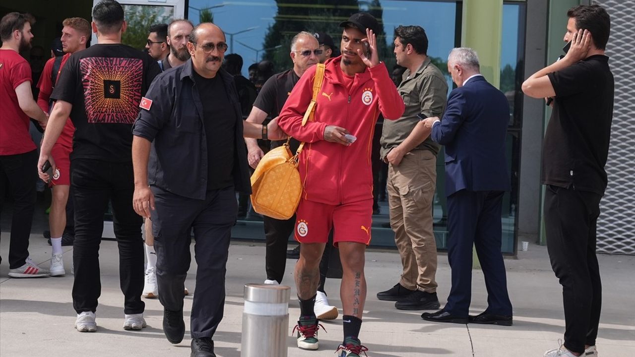 Galatasaray, İzmir'de Göztepe Maçına Hazır