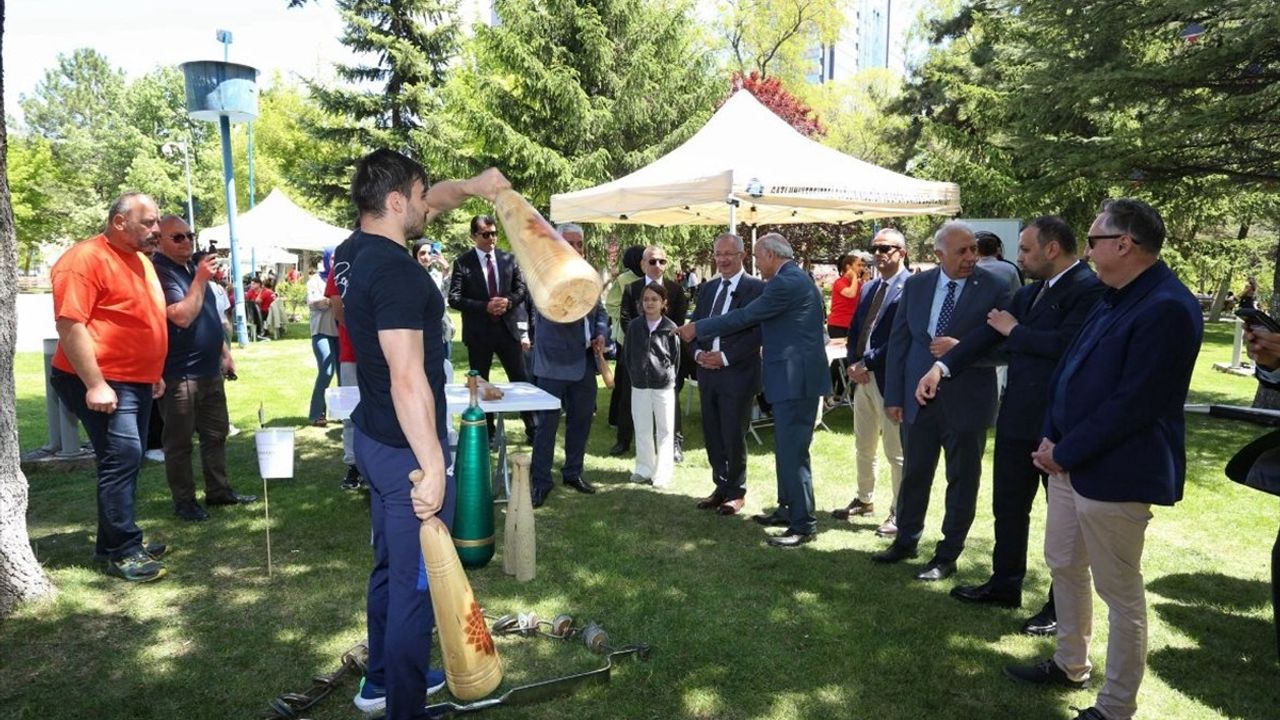 Gazi Üniversitesi'nde Rekfest Spor ve Sanat Şenlikleri Başladı