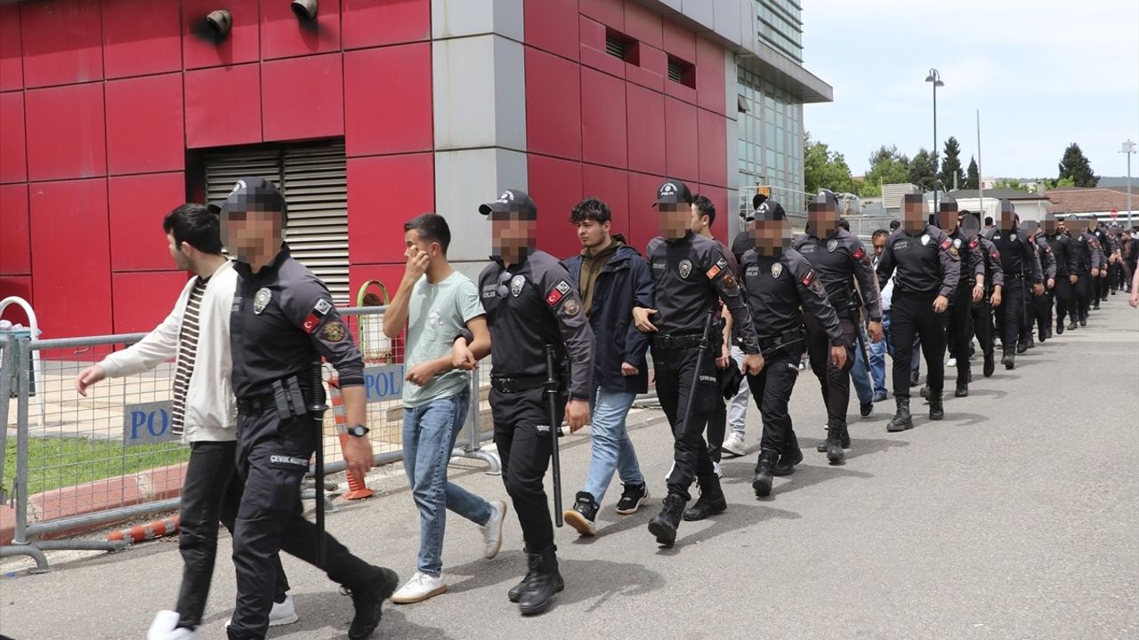 Gaziantep Merkezli FETÖ Operasyonunda 77 Tutuklama
