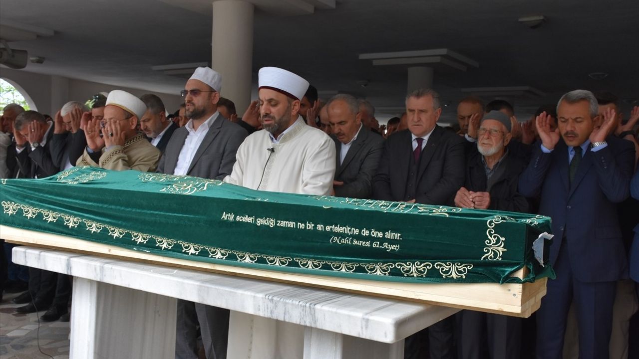 Gençlik ve Spor Bakanı Osman Aşkın Bak'ın Amcası Memiş Bak Son Yolculuğuna Uğurlandı