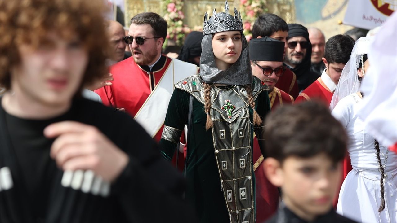Gürcistan'da Aile Kutsallığı Yürüyüşü