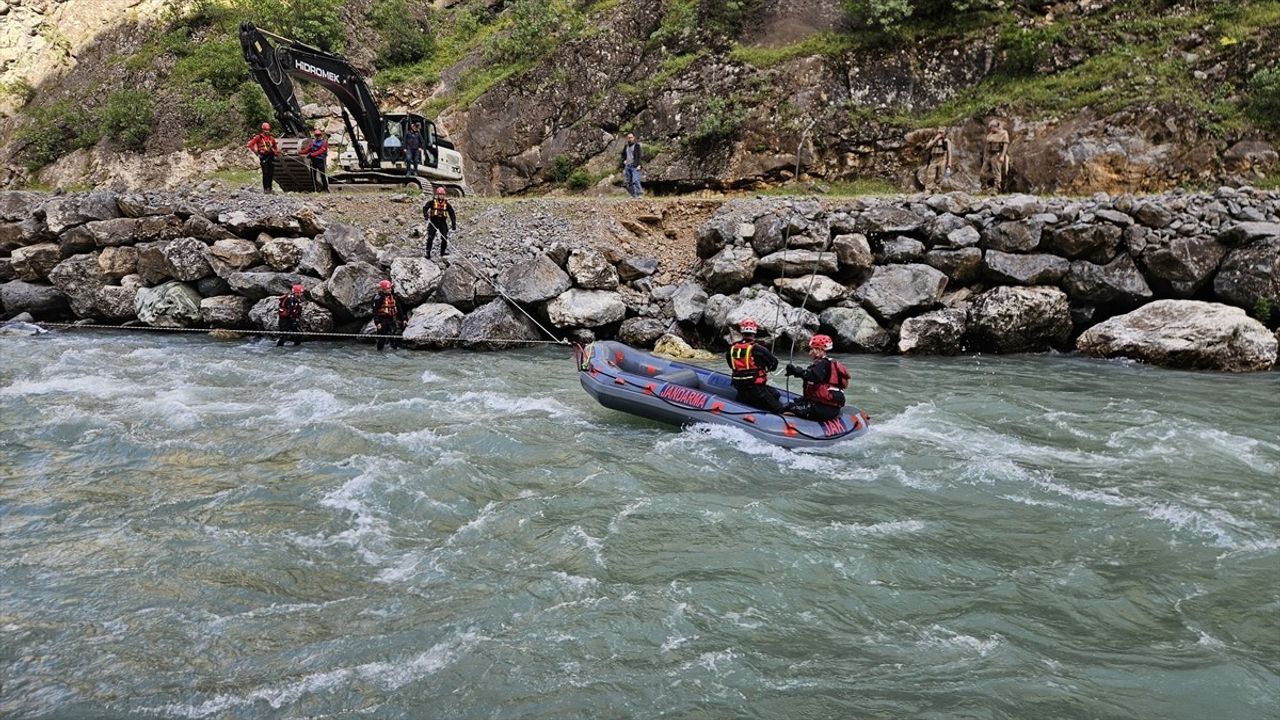 Hakkari'de Kaybolan Genç İçin Arama Çalışmaları 12. Gününde
