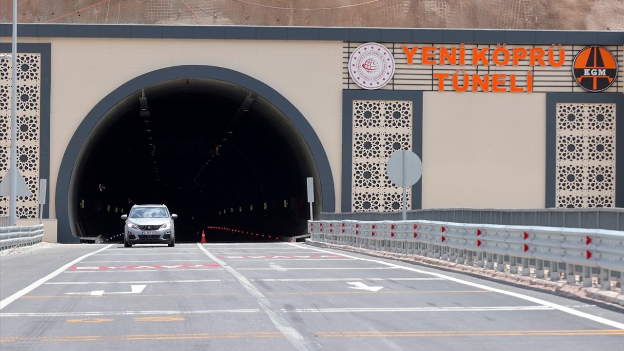 Hakkari-Van Kara Yolunda Güvenli Seyahat: Tüneller Tamamlandı