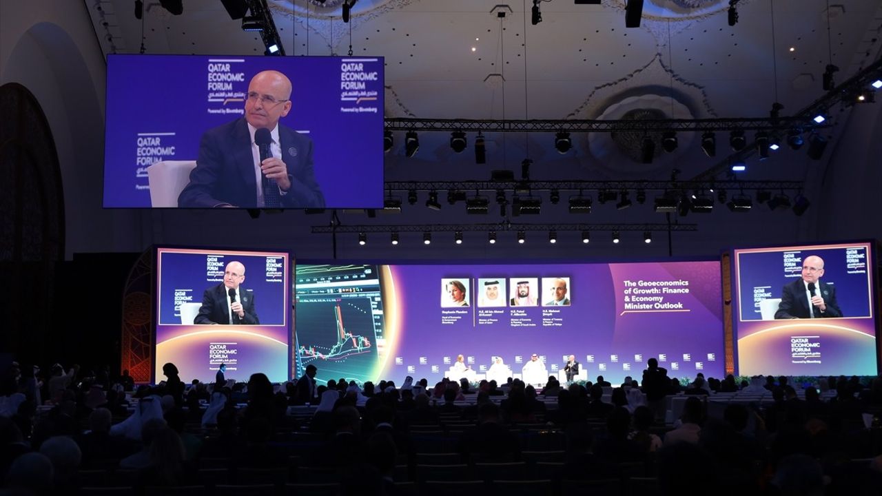 Hazine Bakanı Şimşek'ten Ekonomi Açıklamaları