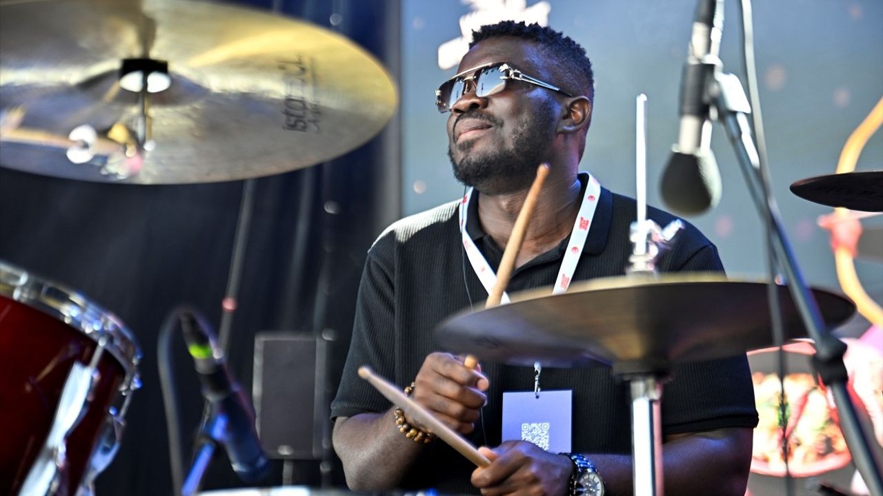 Highlife Band, Afrika'nın Ritmini Türkiye'de Yaşatıyor