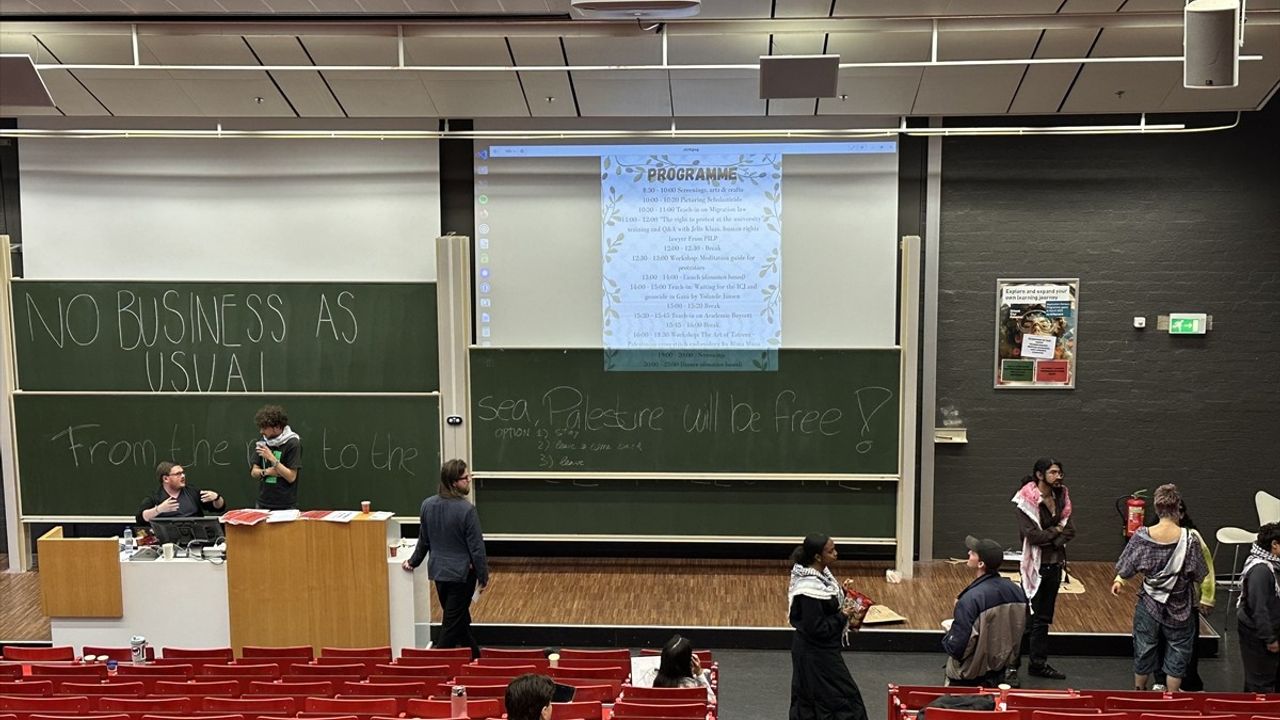 Hollanda'da Üniversitelerde Filistin Destekçileri İsrail Protestolarına Devam Ediyor